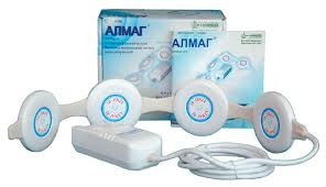 алмаг с коробкой