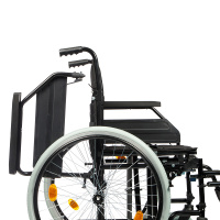 9 9