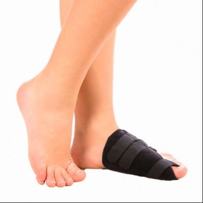 Коррегирующее приспособление Т-03 ТРИВЕС для приведения 1-го пальца стопы